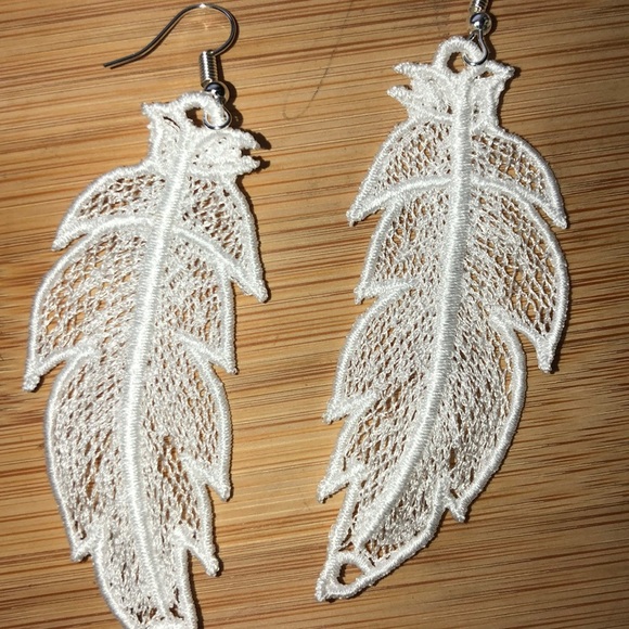 Embroidered Lace Feather Earrings - Picture 3 of 3